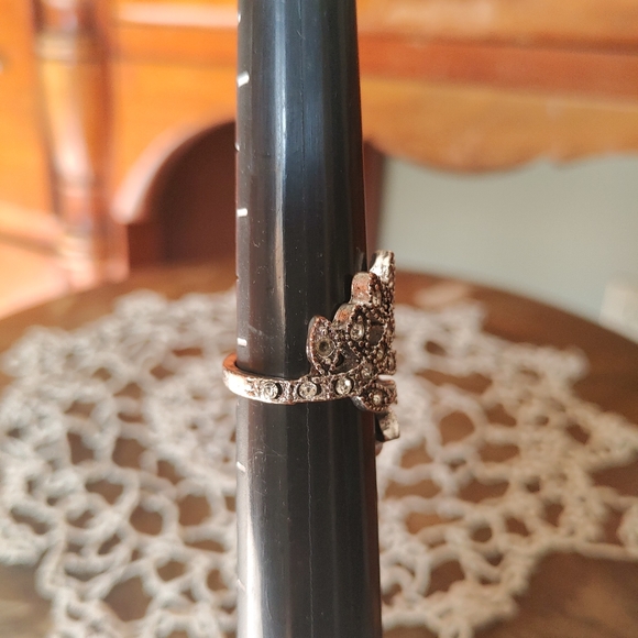 Ring - Picture 3 of 5